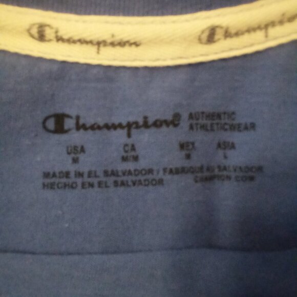Womens medium champion.t-shirt - Picture 3 of 3
